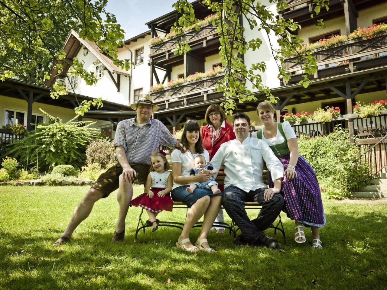 Hotel Zur Waldbahn Zwiesel Exterior photo